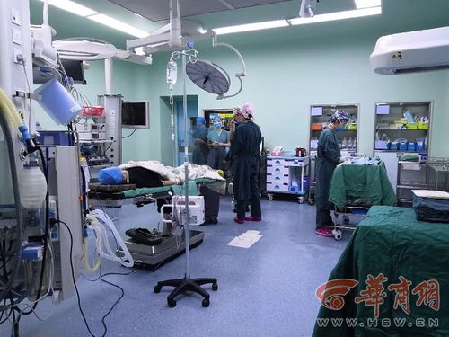 奇葩 西安一女子电梯里小便 还将用过的女性卫生用品随意丢弃 女婴刚出生肠管爆出体外 二十多名医护人员凌晨急救